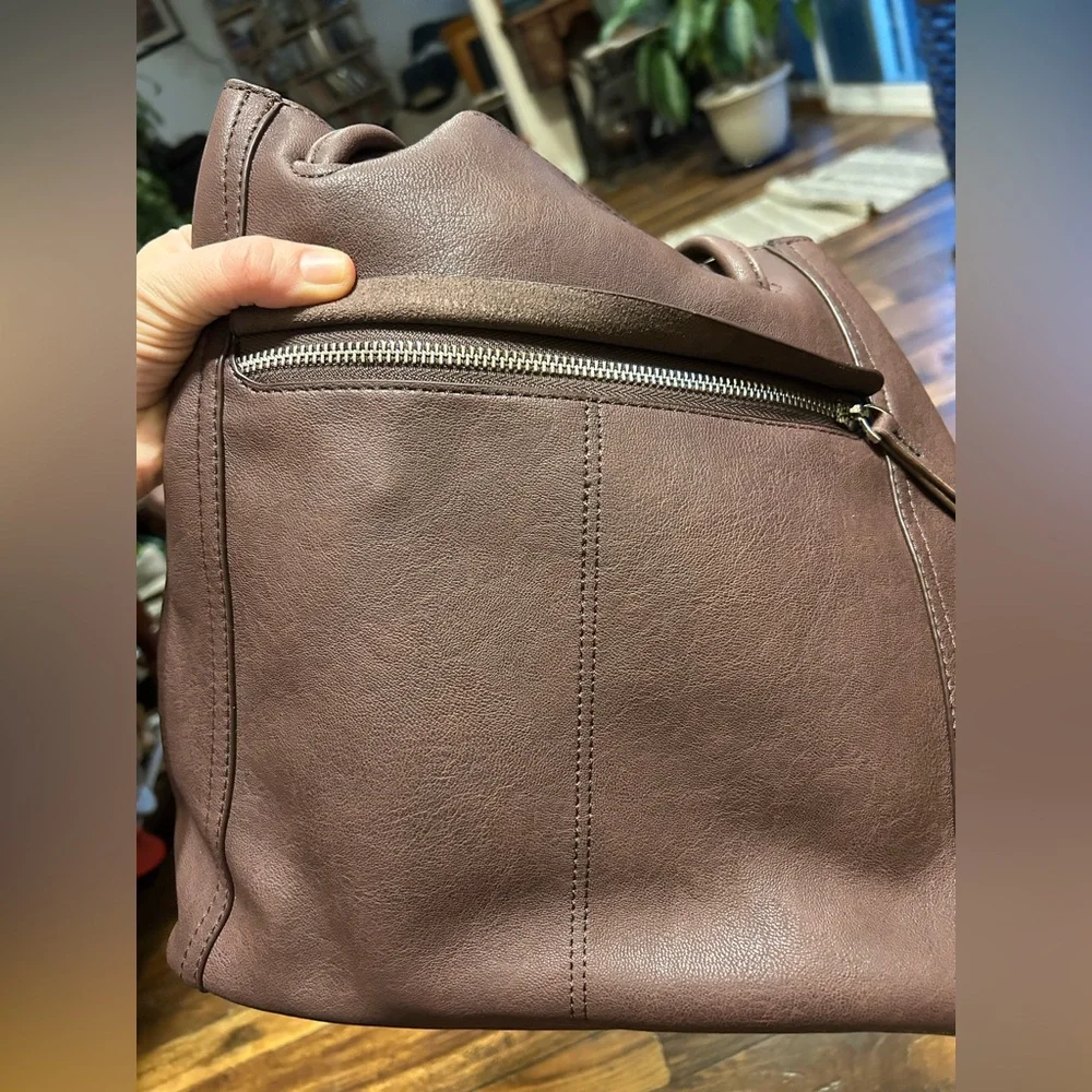Brown Solid‎ Tote Shoulder Bag Zip Closure Removable Pouch Pockets